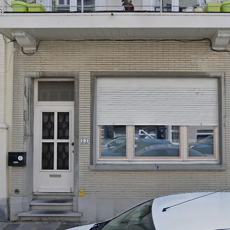 Apartment Ruim Nostalgisch Gelijkvloers Op Wandelafstand De Zee